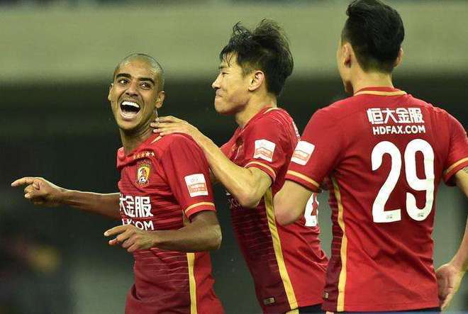 米兰体育教练-阿尔艾因赛前发布会：全队信心满满迎战阿尔希拉尔的简单介绍