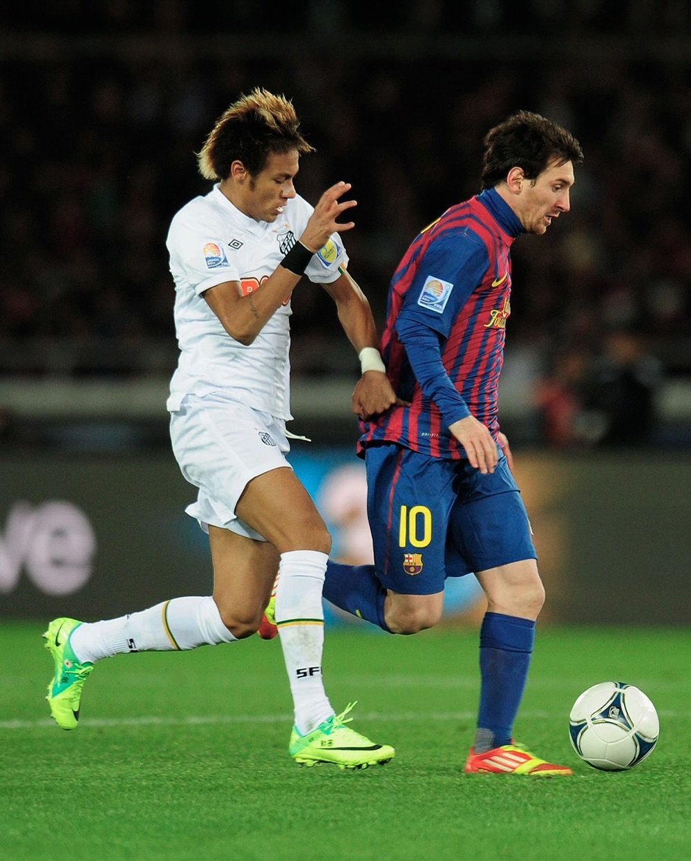 米兰体育app-内马尔转投利物浦，将与梅西并肩作战