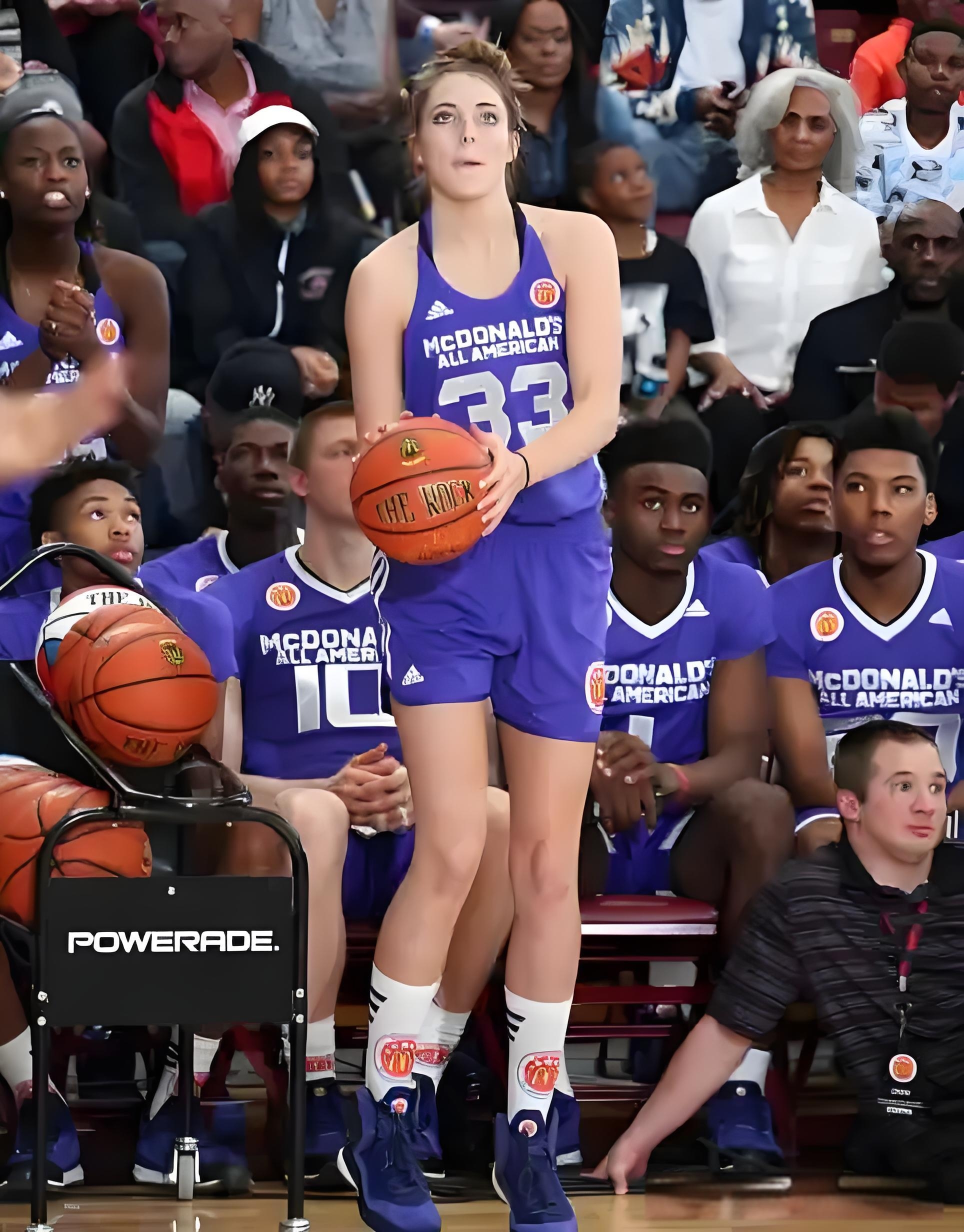 米兰体育网页版入口-全球观众热衷：篮球传奇巨星英姿飒爽的简单介绍