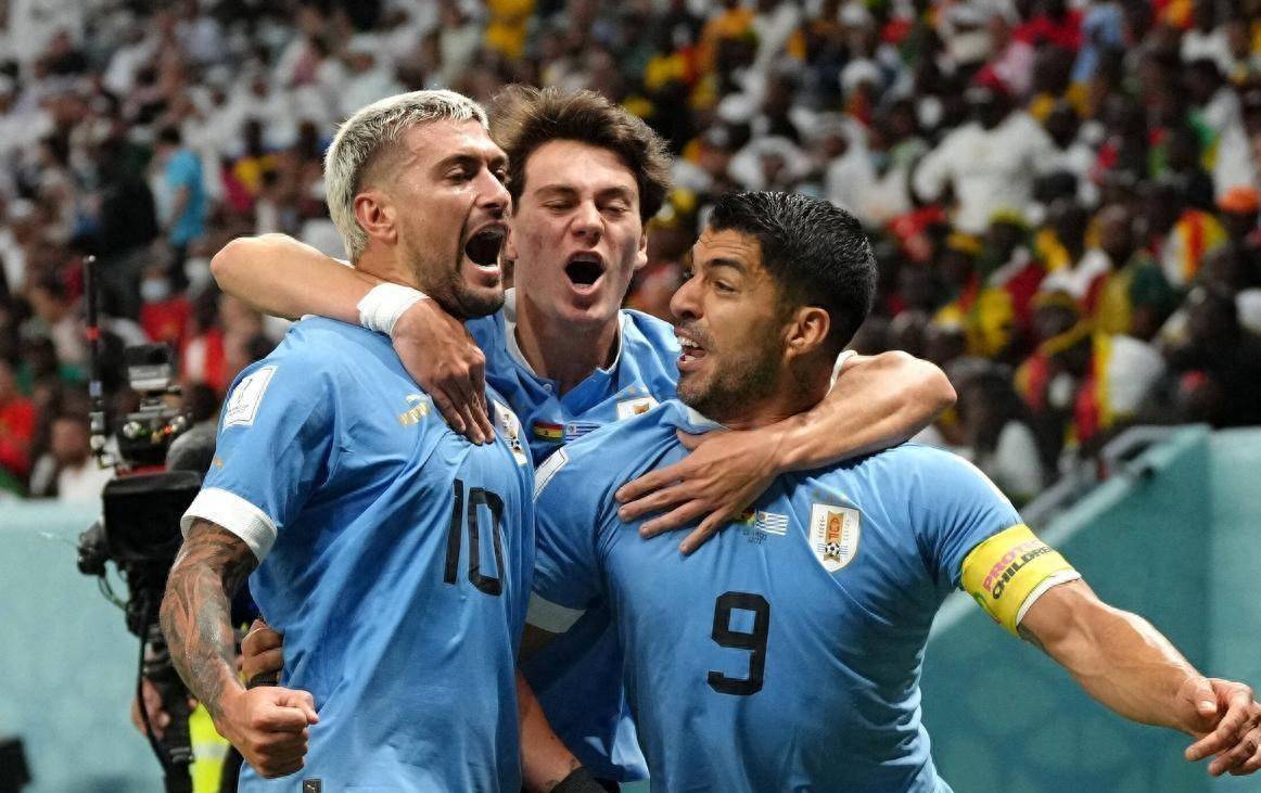 米兰体育网页版入口-精彩足球对决掀起轩然大波，球员风采扣人心弦的简单介绍