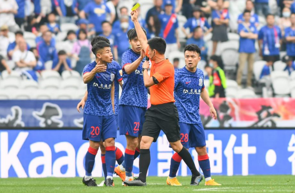 米兰体育网站入口-北京国安队再夺冠军，排名稳步攀升