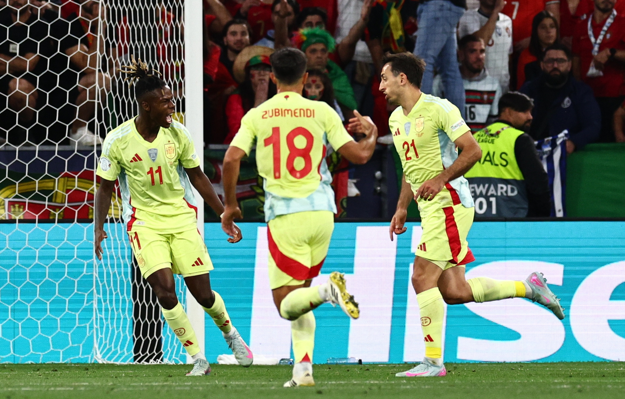 包含葡萄牙击败土耳其，成功晋级欧国联四强的词条