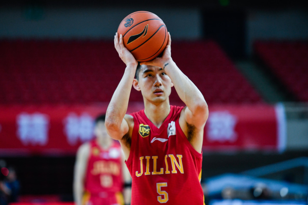 米兰体育中国官网-湖北悍将队火力全开，在赛场上表现出色