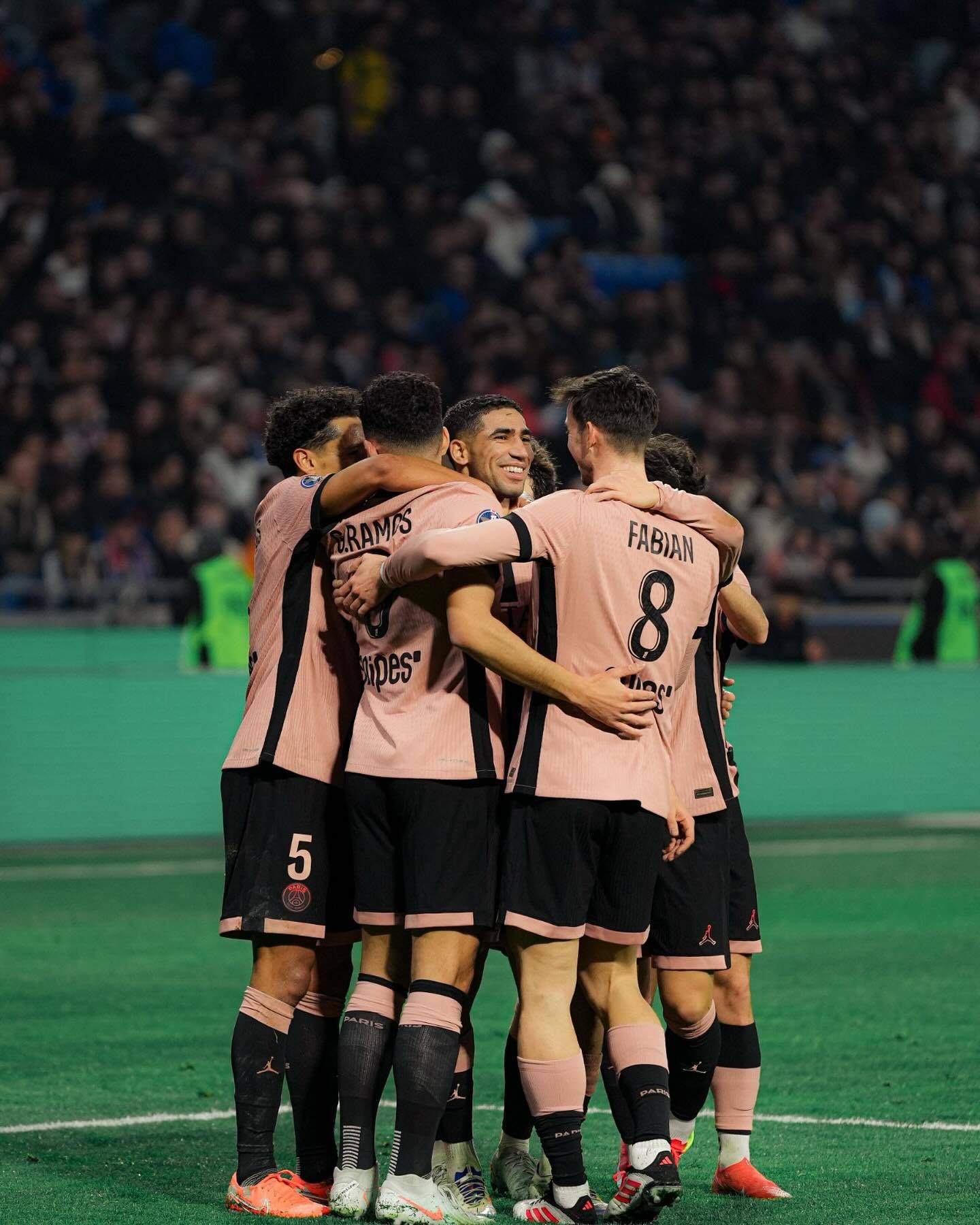 关于利物浦锋线组合默契，世俱杯争冠实力凸显的信息